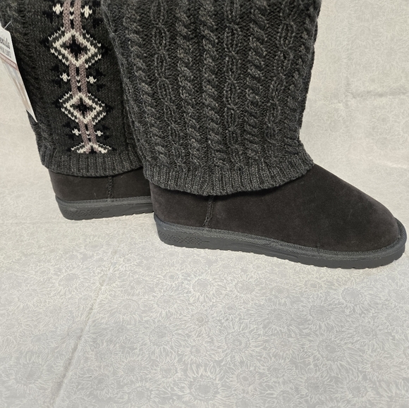 Muk Luks Essentials Gray Sole Boots - Picture 1 of 3